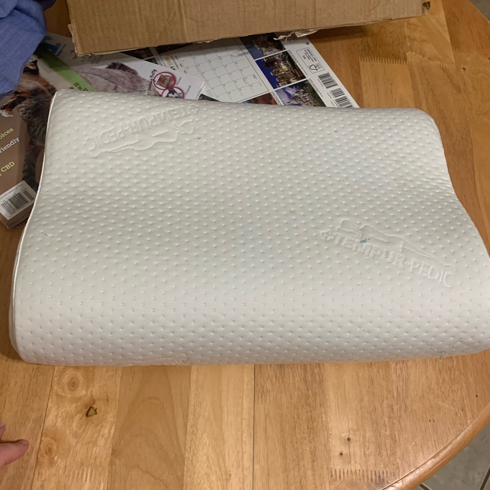 Tempurpedic pillow